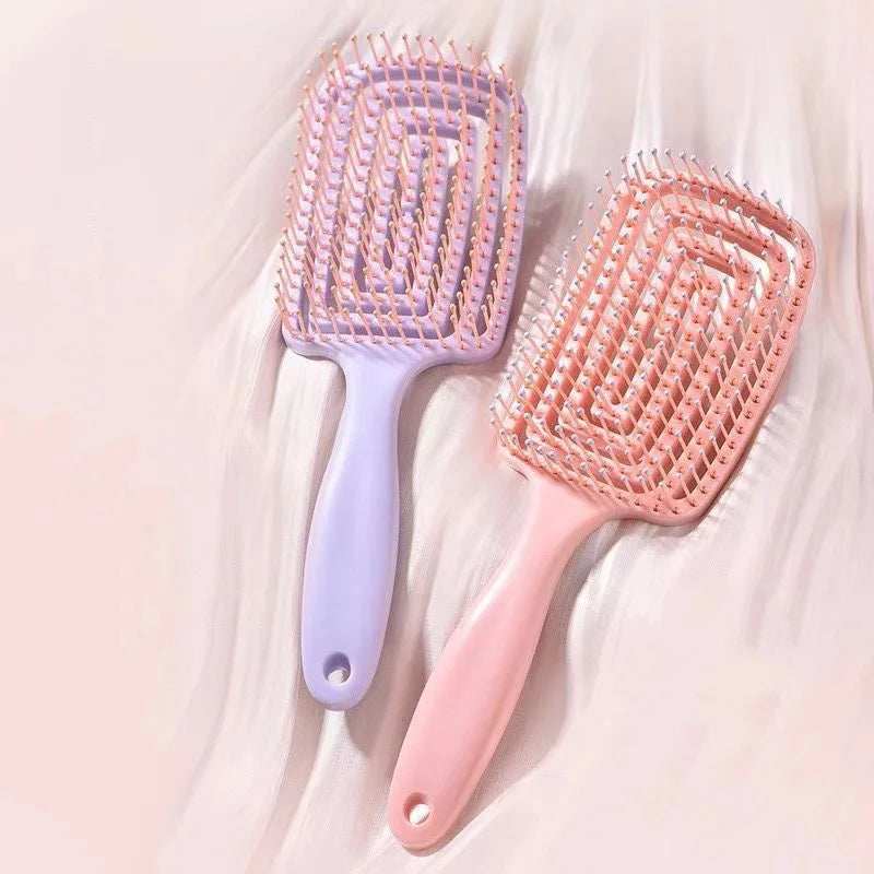 Lightweight Scalp Massage & Blow-Dry Comb