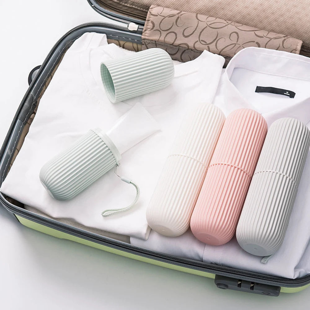 CleanCarry™ – Portable Toothbrush & Mouthwash Cup