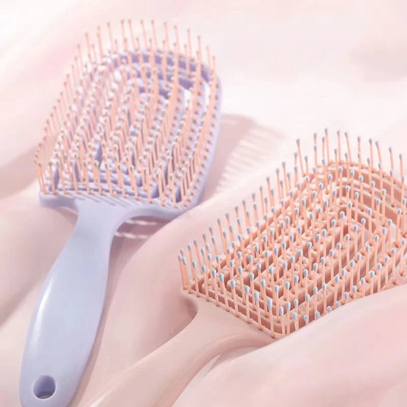 Lightweight Scalp Massage & Blow-Dry Comb