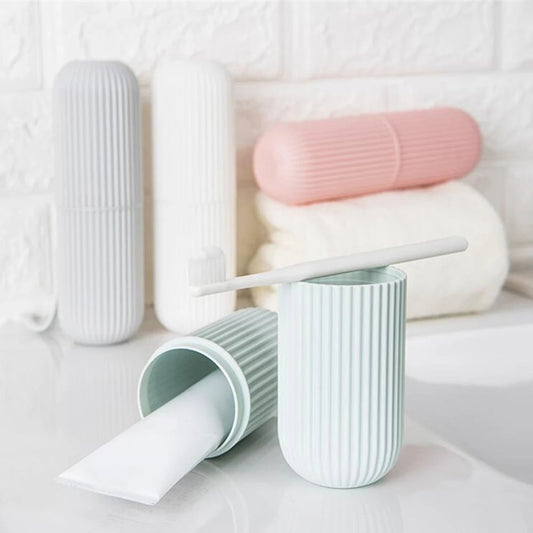 CleanCarry™ – Portable Toothbrush & Mouthwash Cup
